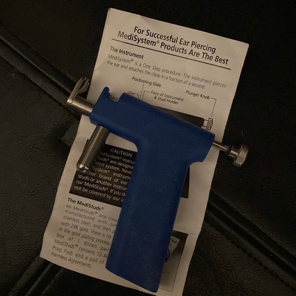 Vintage MediSystem stainless steel Ear Piercing instrument gun - Picture 1 of 6